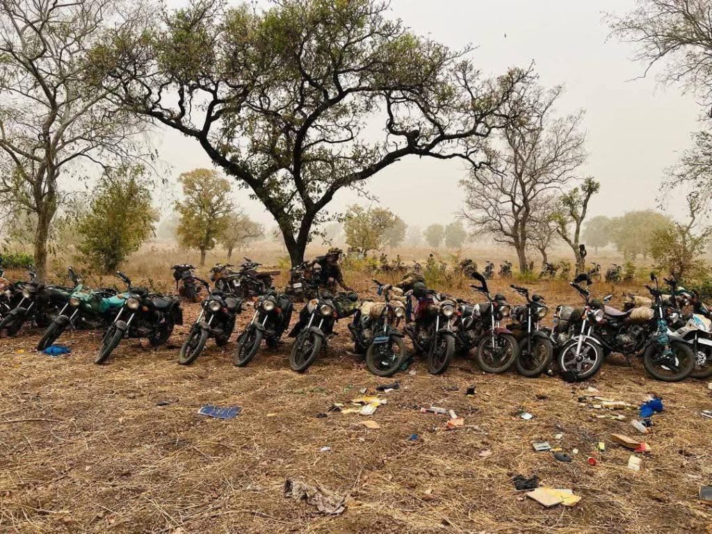 Moto, économie et insécurité : enquête sur le réseau de pourvoyeurs d’engins aux groupes armés au Bénin